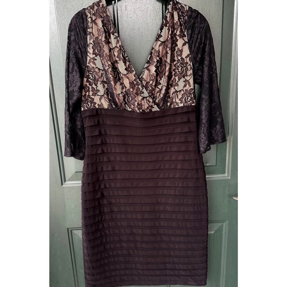 NWT Adrianna Papell Black Lace Bandage Dress 10 V Neck Cocktail Formal Stretch